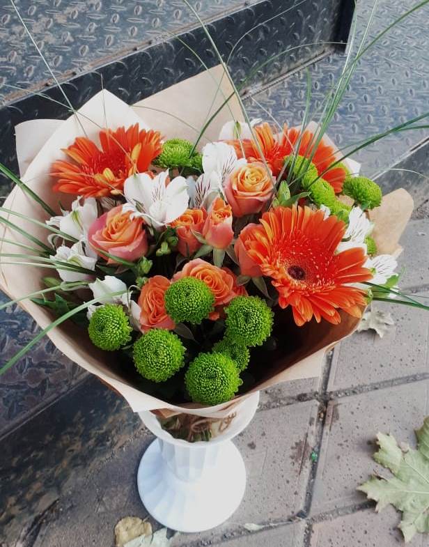 Букет цветов из: Герберы, Хризантемы, Альстромерии и Розы в Узловая