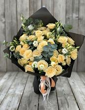 Букет цветов из:  Розы и Лизиантусы в Узловая