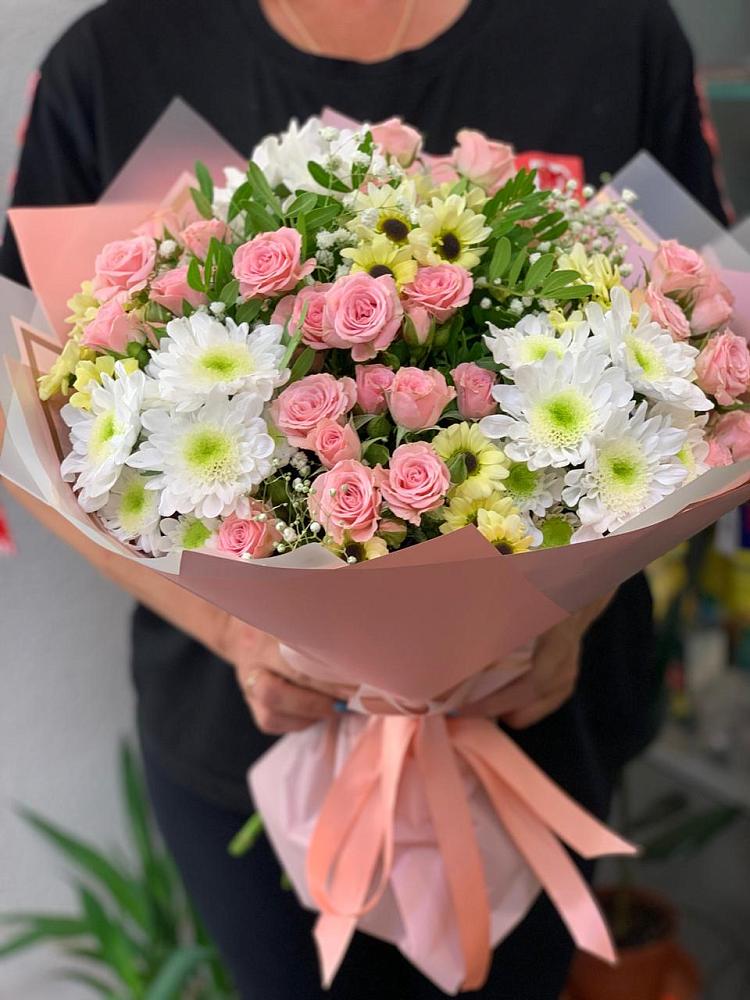 Букет цветов из: Розы и Хризантемы в Узловая