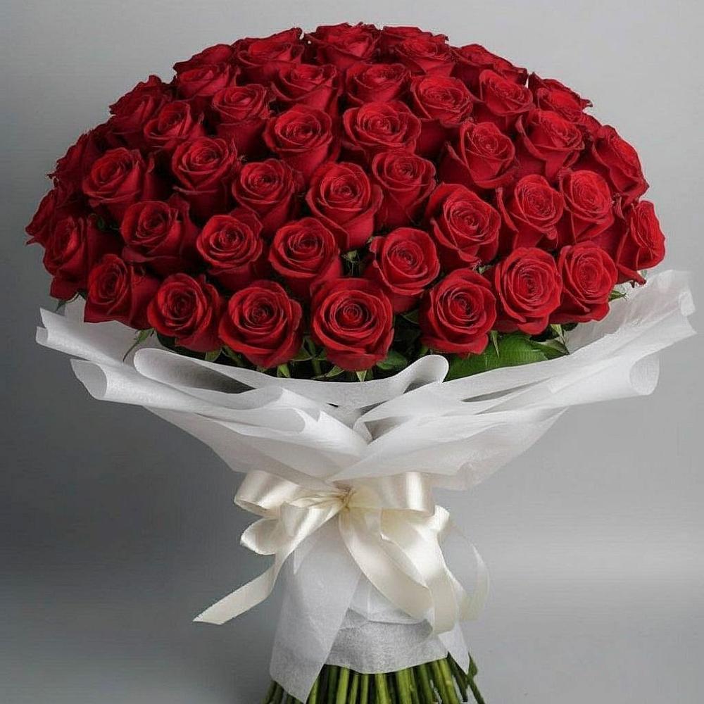 Букет 101 Красная роза Блэк Мэджик в Узловая