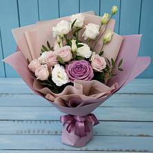Букет цветов из:  Розы и Лизиантусы в Узловая