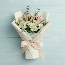 Букет цветов из:  Альстромерии #REPLACE_PRED# Узловая