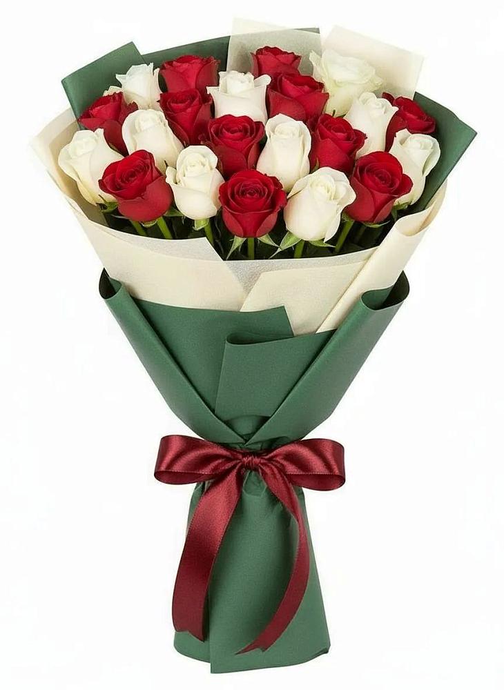 Букет Микс из красных и белых роз в Узловая