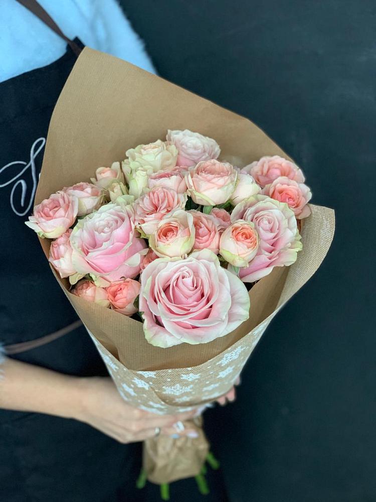 Букет цветов из: Хризантемы и Розы в Узловая