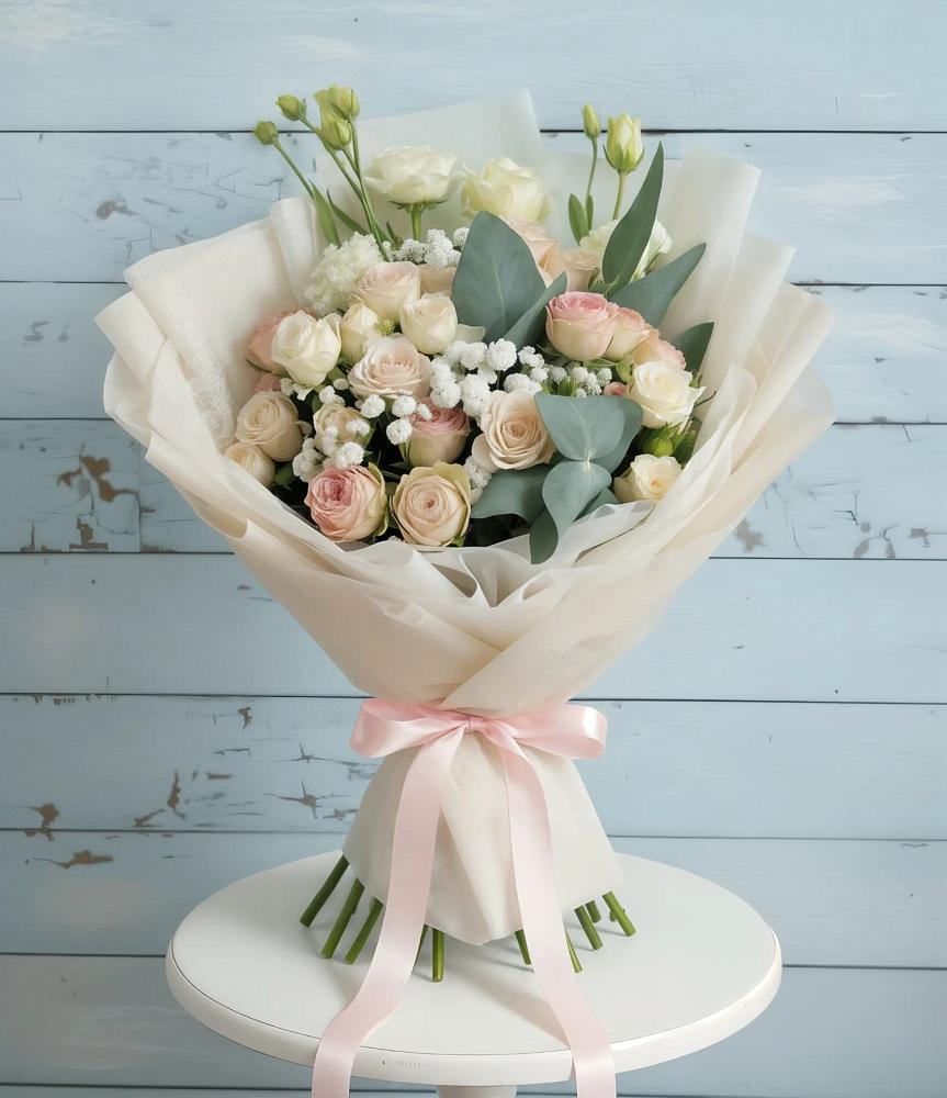 Букет цветов из: Розы и Лизиантусы в Узловая