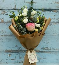 Букет цветов из:  Розы и Лизиантусы в Узловая