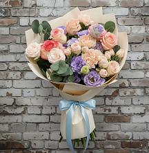 Букет цветов из:  Розы, Лизиантусы и Гвоздики в Узловая
