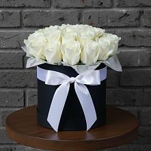 Цветочная композиция из Розы в шляпной коробке в Узловая